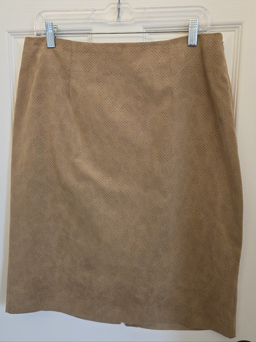 Chicos Classic Tan Suede Pencil Skirt, Quiet Luxury, Neutral, Sz. 12 -Chicos 1.5